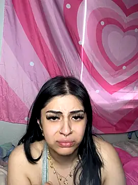 Snapshot of ThickerThanYoBitch chatting on 09-15-25, 02:50 ThickerThanYoBitch online show from 09-15-25, 02:50