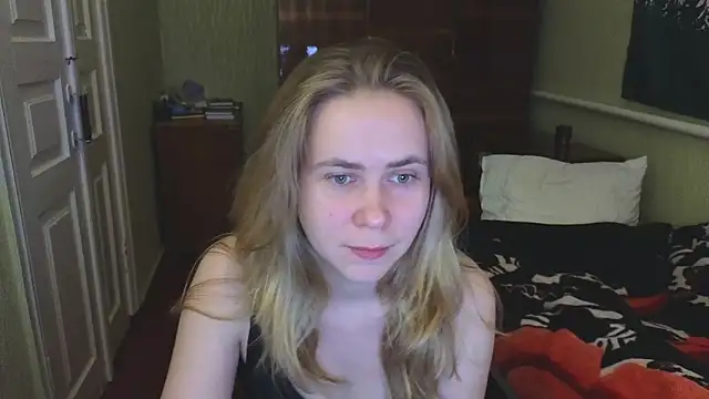 Riley Roo online show from 12-11-24, 05:26