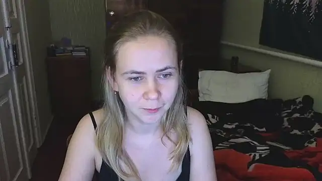 Riley Roo online show from 12-11-24, 08:50