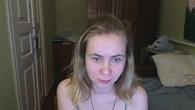 Riley Roo online show from 02-09-25, 05:22