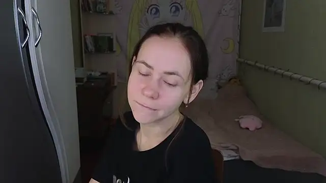 Riley Roo online show from 10-14-25, 06:25