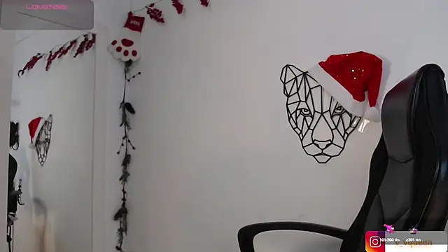 Violet-Queen online show from 12-15-24, 07:10