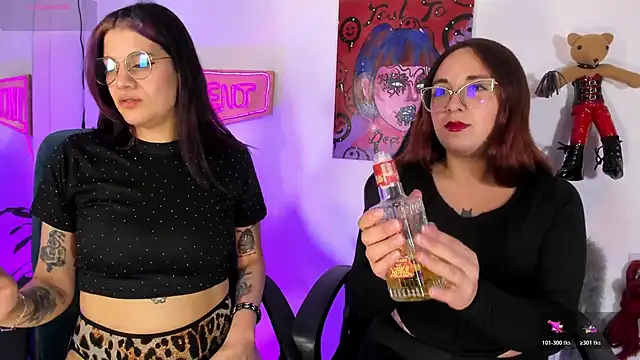 Violet-Queen online show from 02-05-26, 09:41