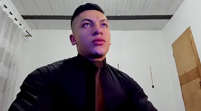 Snapshot of aquiles_51 chatting on 12-14-24, 11:12 aquiles 51 online show from 12-14-24, 11:12