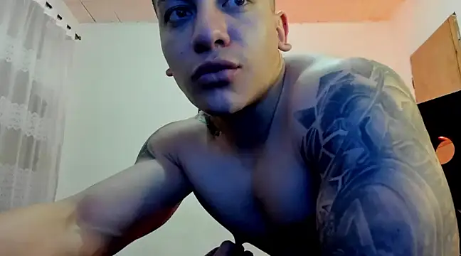 Snapshot of aquiles_51 chatting on 01-31-25, 03:20 aquiles 51 online show from 01-31-25, 03:20