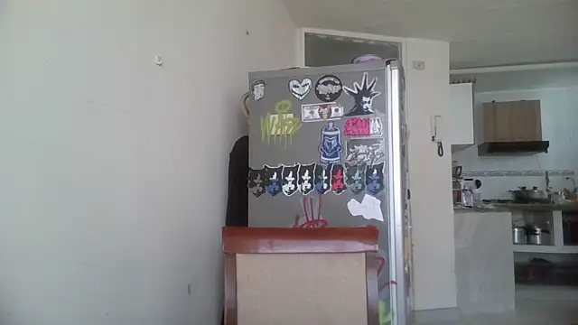 Snapshot of SuzzyyM chatting on 02-15-25, 07:17 SuzzyyM online show from 02-15-25, 07:17