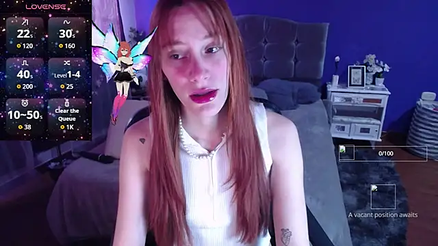 IsaBaileys  online show from 11-17-25, 09:53