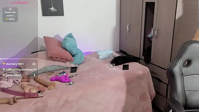 vanessabz online show from 02-20-25, 03:08