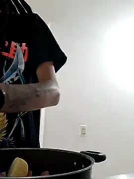 Honey-420- online show from 12-04-25, 02:21