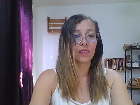 charlott ponce online show from 11-18-25, 06:56