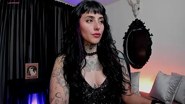 Snapshot of nasty_aliice1 chatting on 12-18-25, 06:30 nasty aliice1 online show from 12-18-25, 06:30