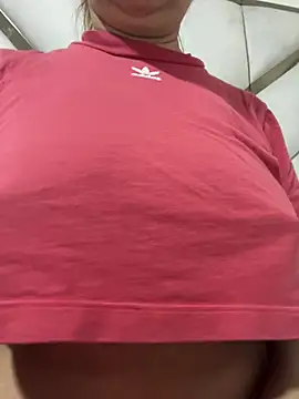 Snapshot of ruby_santana777 chatting on 03-04-25, 01:38 ruby santana777 online show from 03-04-25, 01:38