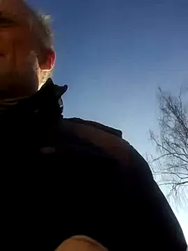 Snapshot of 60philippe chatting on 02-12-25, 09:31 60philippe online show from 02-12-25, 09:31