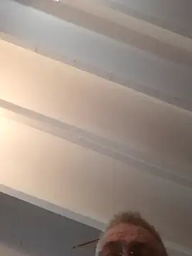 Snapshot of 60philippe chatting on 02-18-25, 03:43 60philippe online show from 02-18-25, 03:43