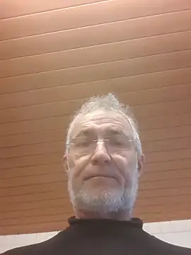 Snapshot of 60philippe chatting on 03-15-25, 08:48 60philippe online show from 03-15-25, 08:48