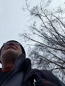 Snapshot of 60philippe chatting on 12-19-25, 11:06 60philippe online show from 12-19-25, 11:06