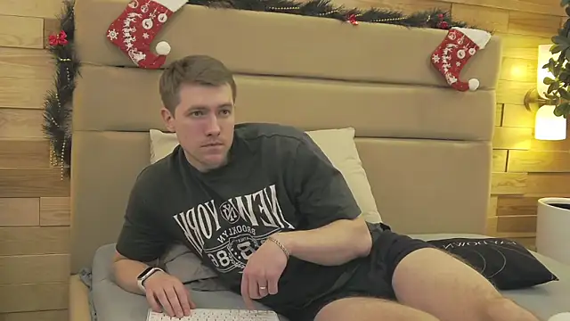 EthanPinkman online show from 12-22-25, 04:20