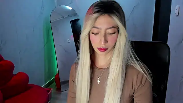 LilithCooperr  online show from 10-22-25, 10:20