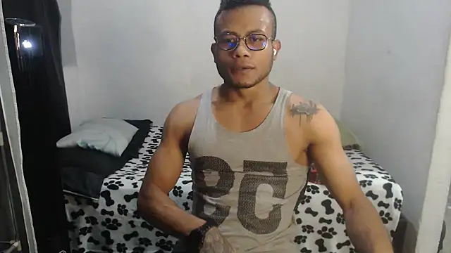 Snapshot of grandominantex1 chatting on 02-08-26, 11:08 grandominantex1 online show from 02-08-26, 11:08