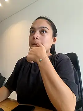 littlemelii online show from 03-17-25, 03:50