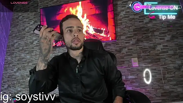 Snapshot of Seth_Owner chatting on 09-20-25, 02:12 Seth Owner online show from 09-20-25, 02:12