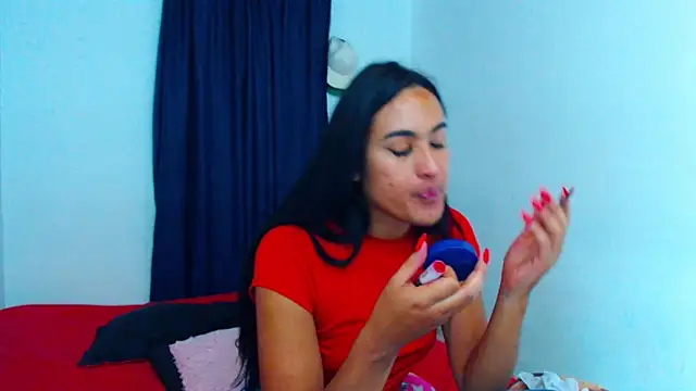 misss estrella online show from 10-25-25, 08:00