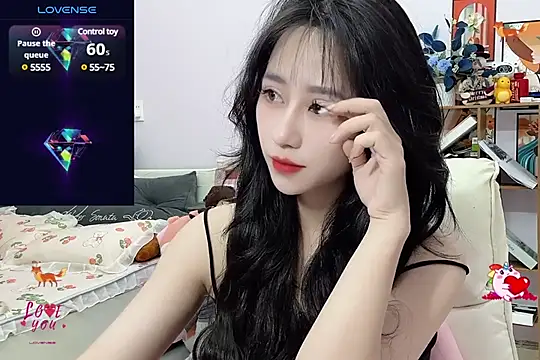  LLisa  online show from 01-04-25, 06:19