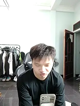 Snapshot of Kelvin_kol chatting on 12-02-24, 04:09 Kelvin kol online show from 12-02-24, 04:09