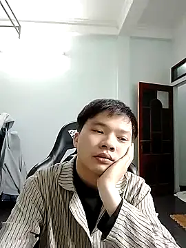 Snapshot of Kelvin_kol chatting on 12-14-24, 04:20 Kelvin kol online show from 12-14-24, 04:20