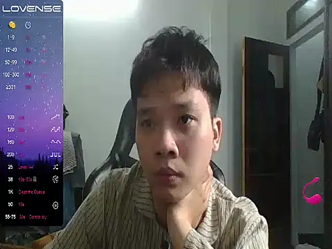 Snapshot of Kelvin_kol chatting on 01-05-25, 04:48 Kelvin kol online show from 01-05-25, 04:48