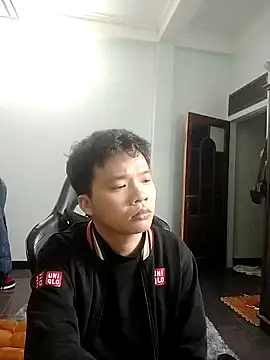 Snapshot of Kelvin_kol chatting on 01-11-25, 04:25 Kelvin kol online show from 01-11-25, 04:25