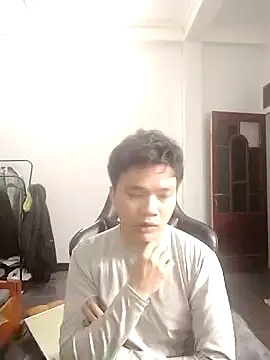 Snapshot of Kelvin_kol chatting on 01-17-25, 03:43 Kelvin kol online show from 01-17-25, 03:43