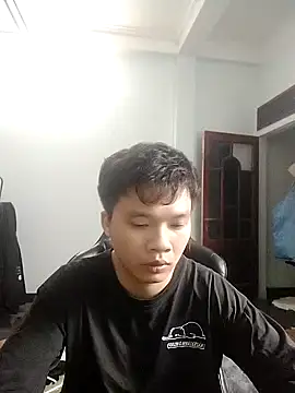 Snapshot of Kelvin_kol chatting on 01-18-25, 04:42 Kelvin kol online show from 01-18-25, 04:42