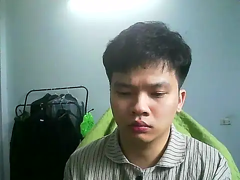 Snapshot of Kelvin_kol chatting on 02-26-25, 04:24 Kelvin kol online show from 02-26-25, 04:24