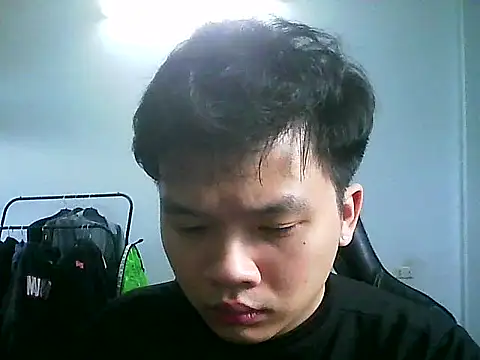 Snapshot of Kelvin_kol chatting on 03-08-25, 07:49 Kelvin kol online show from 03-08-25, 07:49