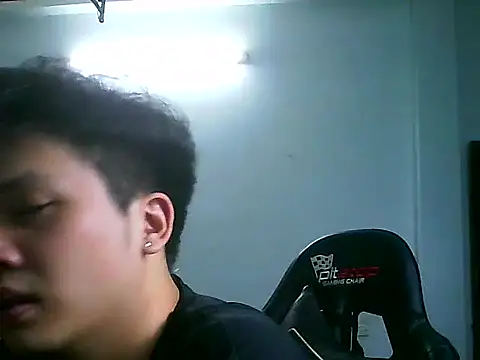 Snapshot of Kelvin_kol chatting on 03-22-25, 03:31 Kelvin kol online show from 03-22-25, 03:31