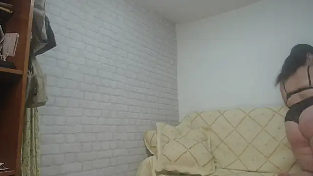 EmmaSquirt online show from 02-06-25, 10:43