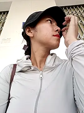 2HotAsain4u online show from 04-15-26, 02:07