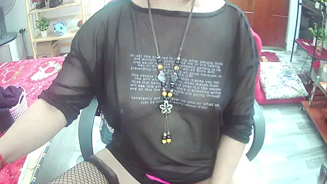 Snapshot of Miu-Le chatting on 03-09-25, 09:02 Miu-Le online show from 03-09-25, 09:02