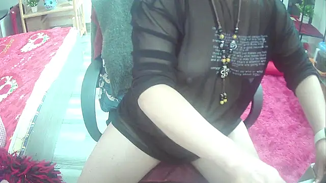 Snapshot of Miu-Le chatting on 03-10-25, 05:33 Miu-Le online show from 03-10-25, 05:33