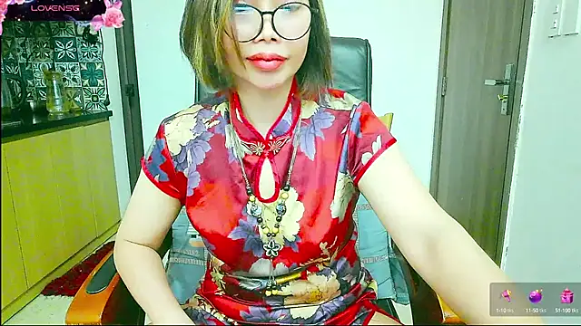 Snapshot of Miu-Le chatting on 09-14-25, 07:02 Miu-Le online show from 09-14-25, 07:02