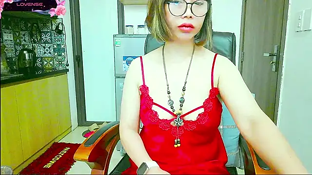 Snapshot of Miu-Le chatting on 10-09-25, 03:54 Miu-Le online show from 10-09-25, 03:54