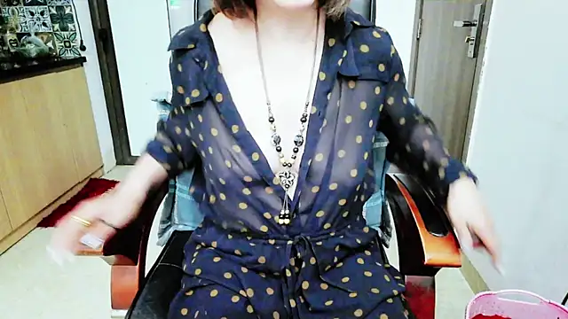 Miu-Le online show from 11-15-25, 06:15