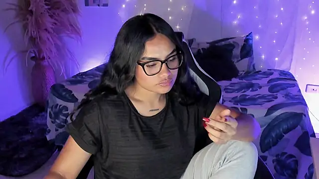 Riana Kean online show from 03-11-26, 02:06