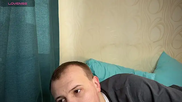 MrMrsRight online show from 02-24-25, 09:53