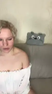 MrMrsRight online show from 03-13-25, 05:18