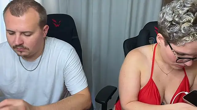 MrMrsRight online show from 09-16-25, 06:58