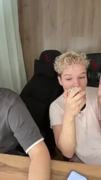 MrMrsRight online show from 09-29-25, 07:46