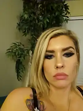 ellieconradxo online show from 12-13-24, 08:09