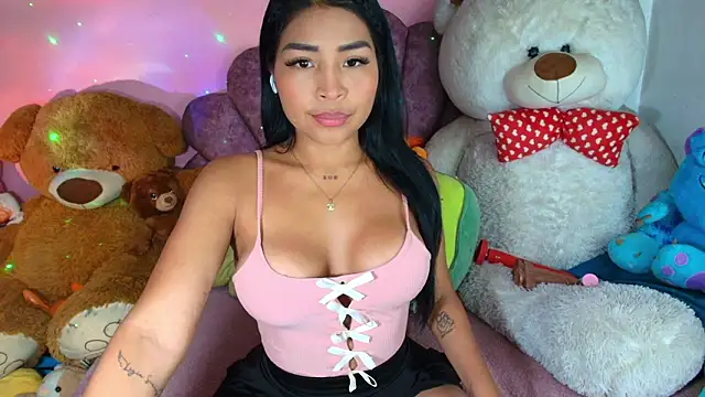 Snapshot of Pocahontascute_33 chatting on 02-28-26, 11:55 Pocahontascute 33 online show from 02-28-26, 11:55